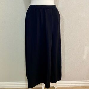 VTG St. John Sportswear Black Knit Maxi Skirt Women’s Size 6 Made in USA Pocket
